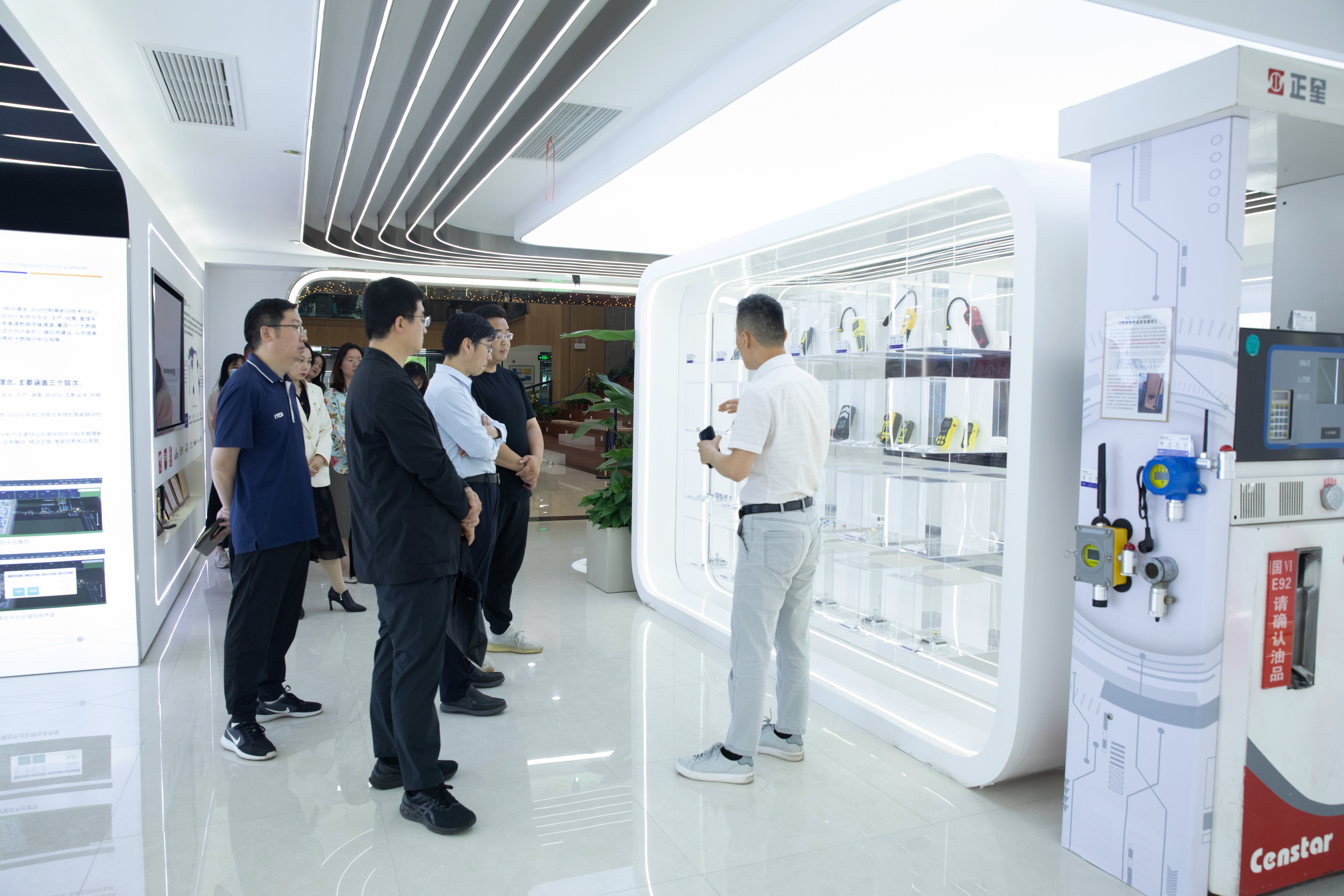 4Q4A9296.jpg 4Q4A9296.jpg